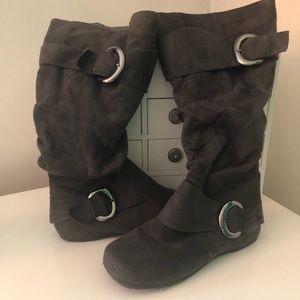 Grey suede slouch boots
